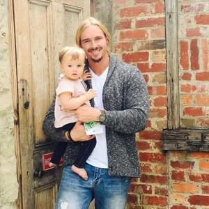 Meet your Posher, Wade